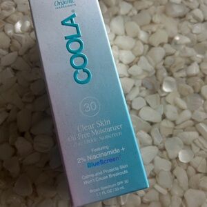 COOLA Clear Skin Oil Free Moisturizer
